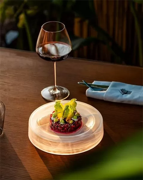 Салатник d 15 см h 4 см, стекло, цвет / декор белый, Hollow